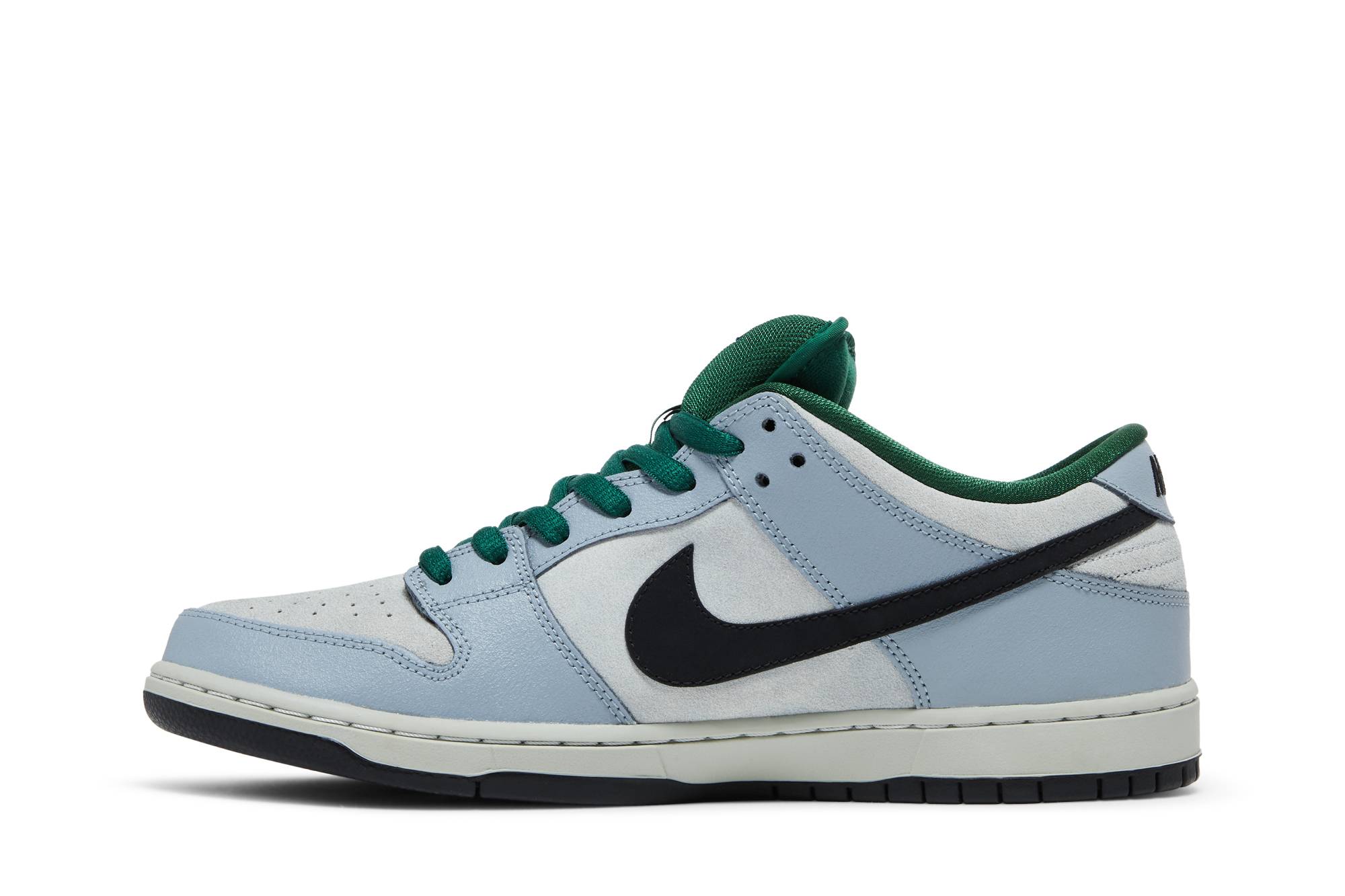 NIKE SB DUNK LOW ‘MAPLE LEAF CENTRAL PARK’