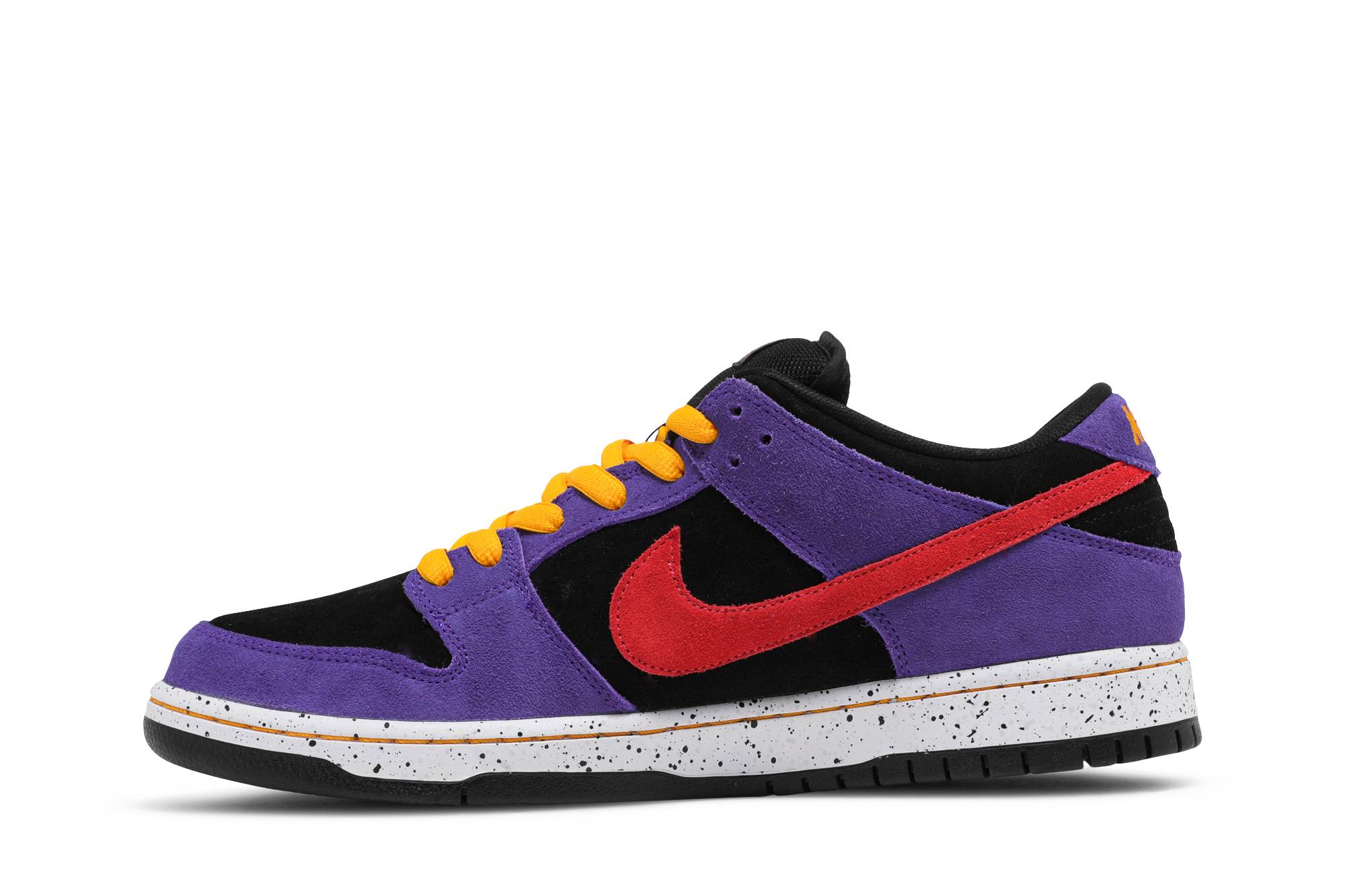 NIKE SB DUNK LOW PRO ‘ACG TERRA’